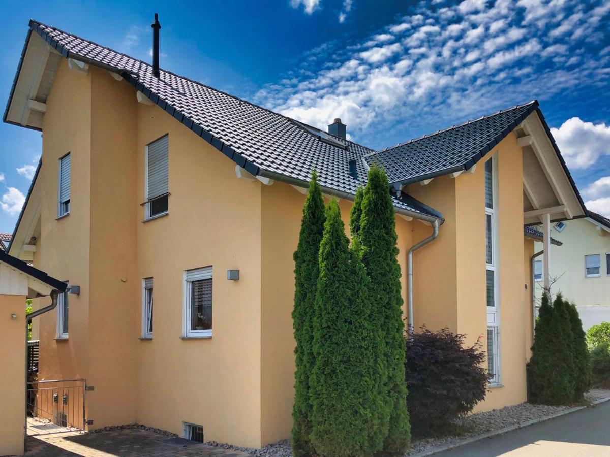 2 Zimmer Apartment, 70 Qm, Max 4 Pers, Private Terasse, 2 Parkplaetze, Internet 250 Mbit Gärtringen Eksteriør billede